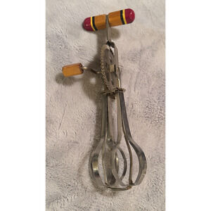 Vtg Ecko Egg Beater Hand Held Crank Mixer Wood Handles High Speed Beater Rustic